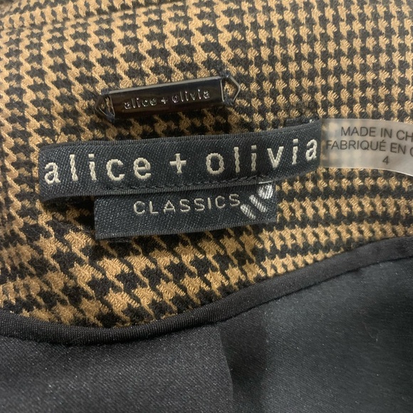 Alice and Olivia Colley Strong Shoulder Blazer Size 4 - Picture 12 of 14